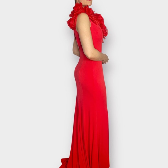 Red One‎ Shoulder Long Gown with Train - Picture 5 of 6